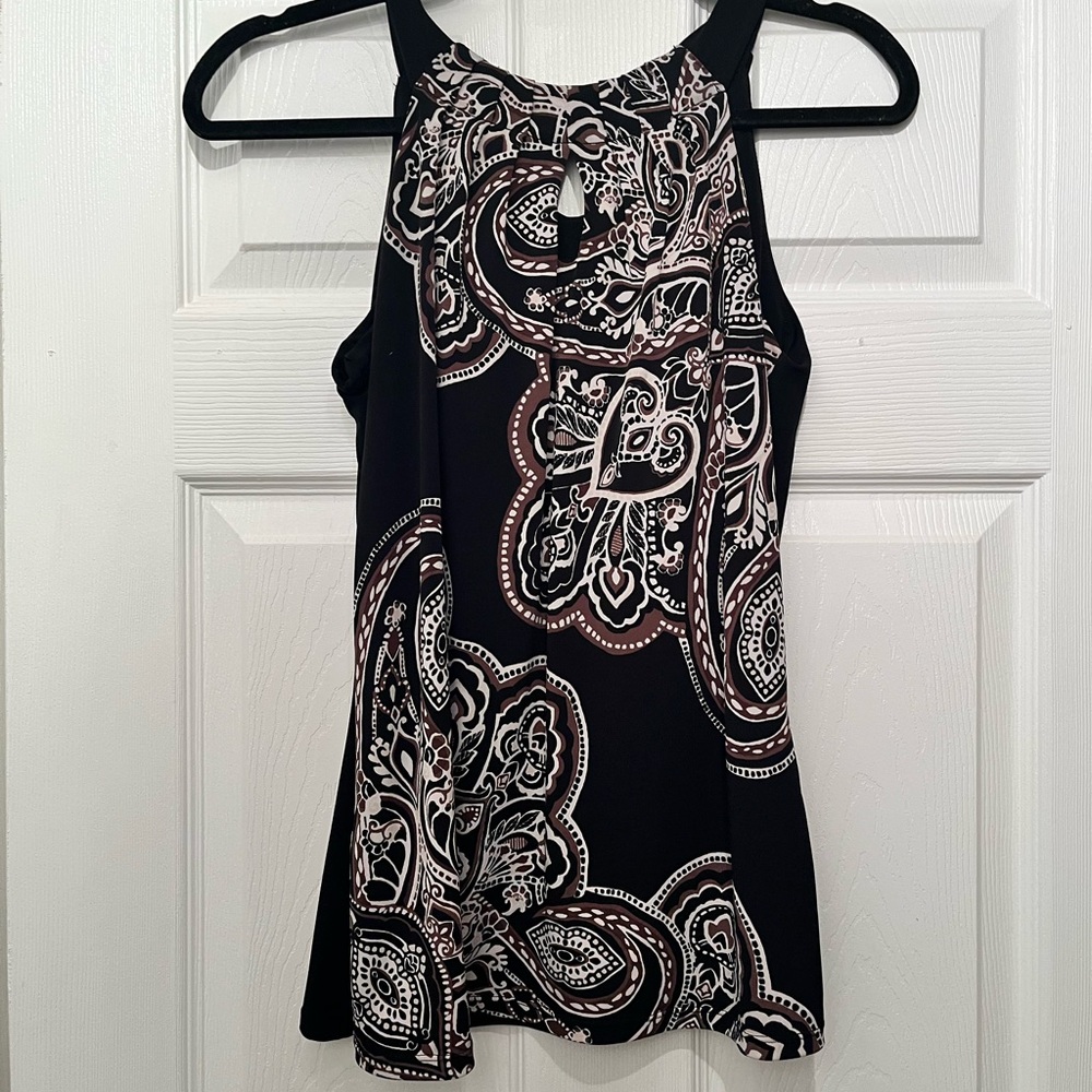 White House Black Market Black and White Tank Top Paisley Print